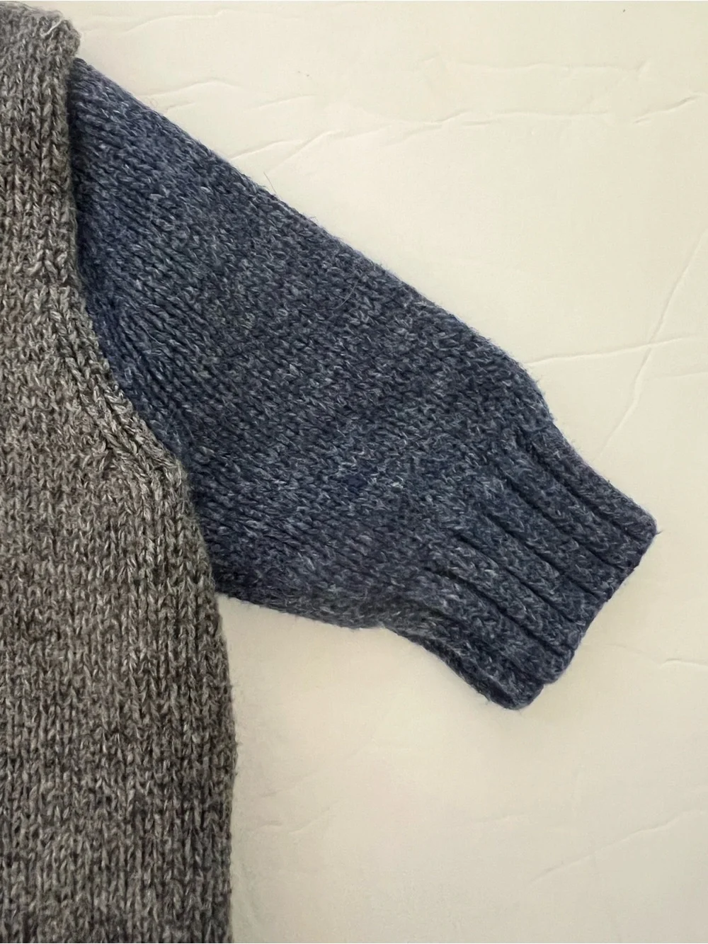 GAP 0-3m baby Boys' Shawl Collar Cardigan - Gray & Navy NWOT never worn